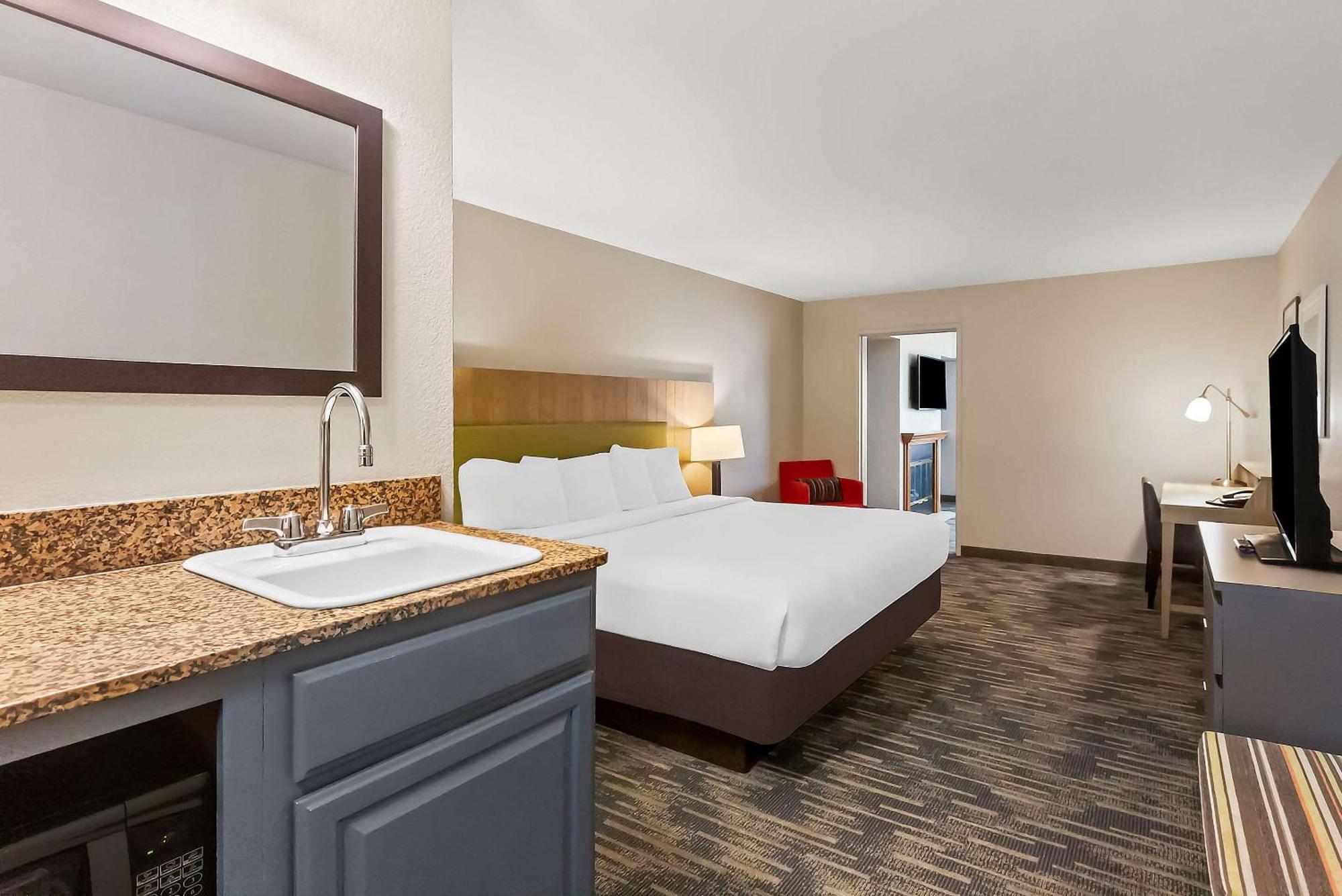 Country Inn & Suites By Radisson, Portage, In Exterior photo